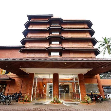 Hotel Park Residency Nilambur Ngoại thất bức ảnh