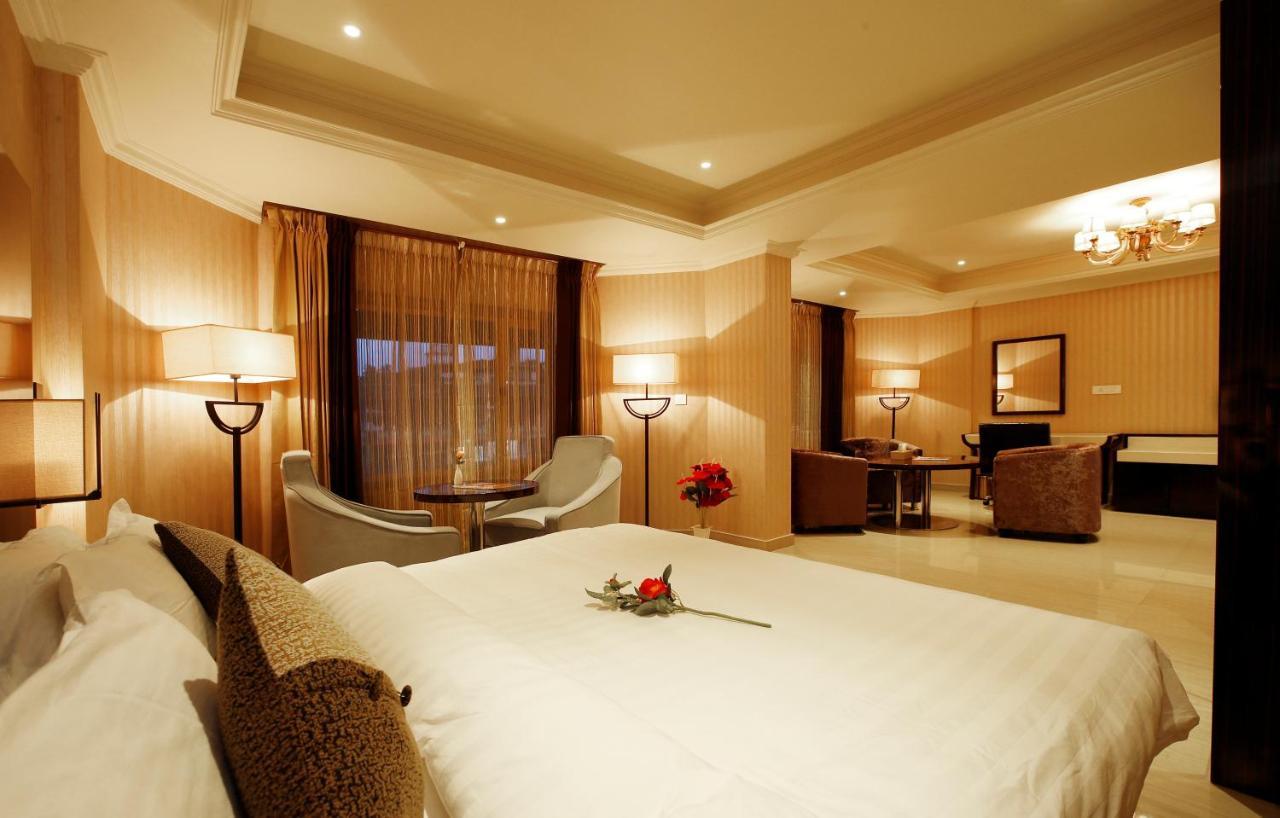 Hotel Park Residency Nilambur Ngoại thất bức ảnh
