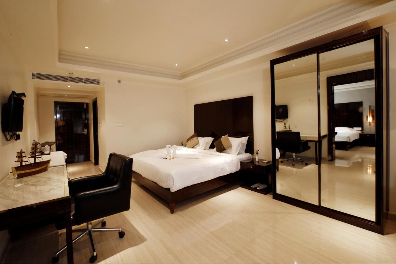 Hotel Park Residency Nilambur Ngoại thất bức ảnh