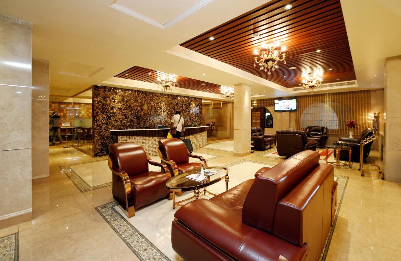 Hotel Park Residency Nilambur Ngoại thất bức ảnh