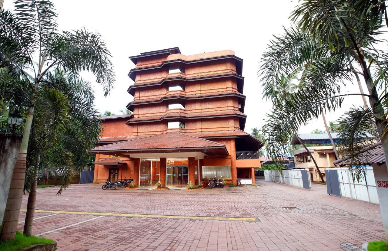 Hotel Park Residency Nilambur Ngoại thất bức ảnh